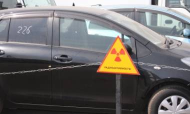 Фонящие автомобили продолжают прибывать во Владивосток