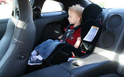 Штрафы за перевозку детей без детского кресла могут возрасти