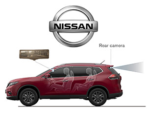 Nissan объединил зеркало заднего вида с ЖК дисплеем