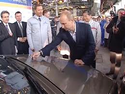 Путин посетил первый конвейер Mazda во Владивостоке