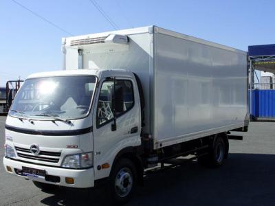 рефрижератор Hino 300 2009 г.в.