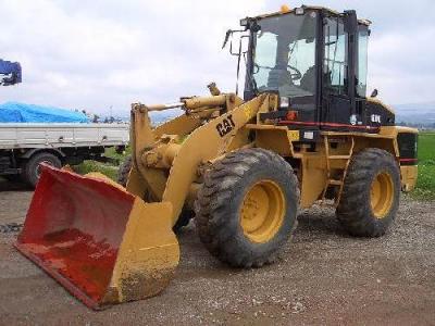 фронтальный погрузчик CAT 910G 2003 г.в.