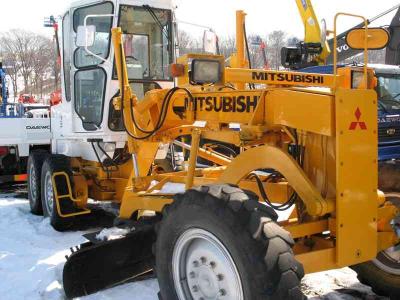 грейдер Mitsubishi MG230 1998 г.в.