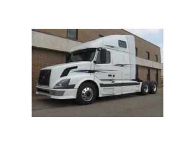 седельный тягач Volvo VNL 670 2005 г.в.