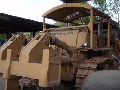 бульдозер CAT D8H 1990 г.в.