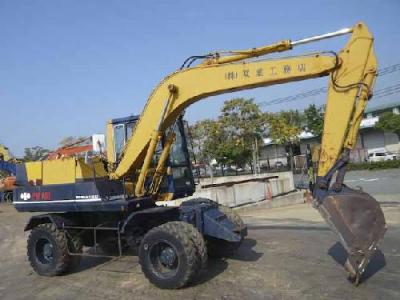 колесный экскаватор Komatsu PW100-3A 1990 г.в.