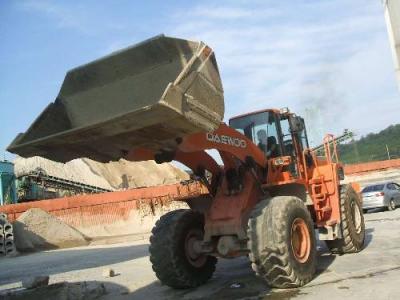 фронтальный погрузчик Daewoo M400-V 2003 г.в.