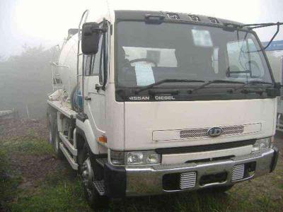 автобетоносмеситель Nissan Diesel 1995 г.в.