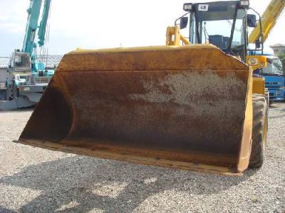 фронтальный погрузчик Komatsu WA200-1 1990 г.в.