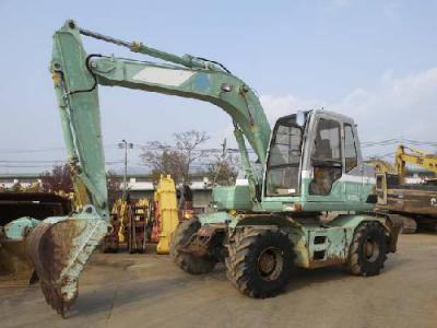 колесный экскаватор KOBELCO SK100W 1990 г.в.