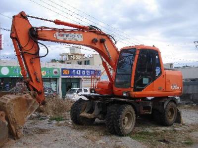 колесный экскаватор Daewoo SOLAR130W-V 2000 г.в.