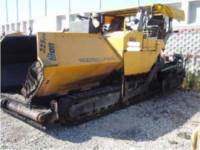 асфальтоукладчик INGERSOLL RAND TITAN325 2000 г.в.