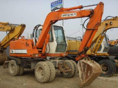 колесный экскаватор Daewoo SOLAR80W-III 1998 г.в.