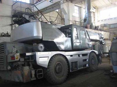 автокран KATO KR25H-V3 2000 г.в.