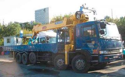 грузовик с краном KIA Granto 2004 г.в.