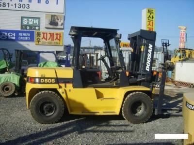 вилочный погрузчик Doosan D50S 2006 г.в.