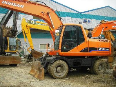 колесный экскаватор Daewoo SOLAR210W-V 2005 г.в.