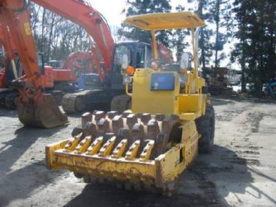 дорожный каток Sakai SV200T 2001 г.в.