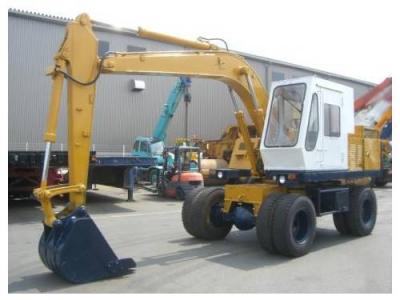колесный экскаватор Komatsu PW100 1990 г.в.