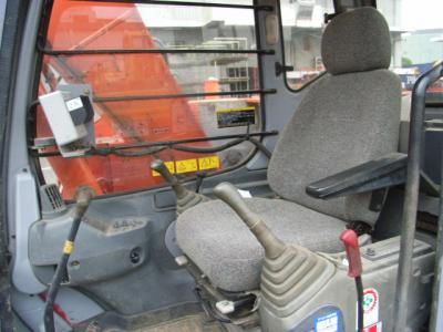 гусеничный экскаватор Hitachi EX135USR 1999 г.в.