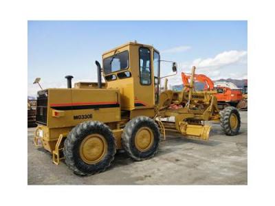 грейдер Mitsubishi MG330 2005 г.в.