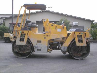 дорожный каток Sakai SW650NDR 2004 г.в.