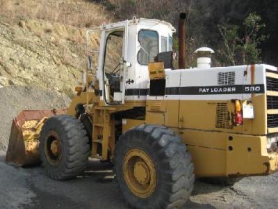фронтальный погрузчик CAT 530 1981 г.в.