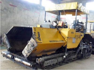 асфальтоукладчик INGERSOLL RAND TITAN325 2000 г.в.