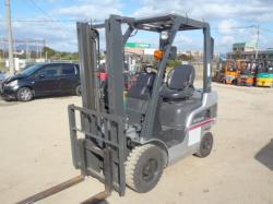 NISSAN EBT-NP1F1 - бензиновый