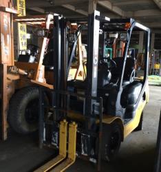 Komatsu FG18T-20 - бензин