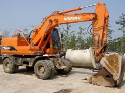 колесный экскаватор Doosan SOLAR130W-V 2002 г.в.