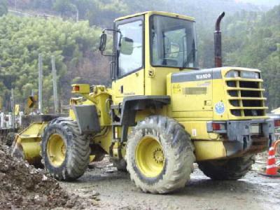 фронтальный погрузчик Komatsu WA100-3 1996 г.в.