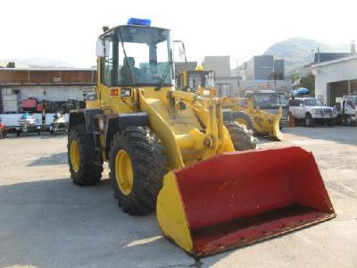 фронтальный погрузчик Komatsu WA100-3 2002 г.в.