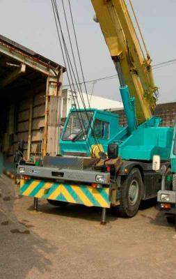 автокран KATO KR25H-V3 1996 г.в.