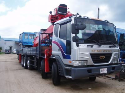 грузовик с краном Daewoo  2004 г.в.