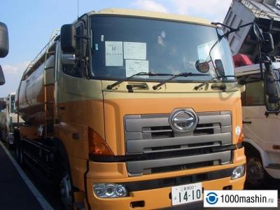 цементовоз Hino  2004 г.в.