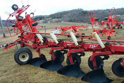 трактор Case IH International 720 2005 г.в.