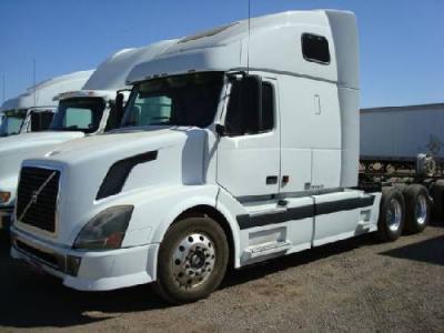 седельный тягач Volvo VNL42T670 2005 г.в.