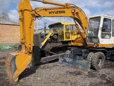 колесный экскаватор Hyundai Robex 1300W 1997 г.в.