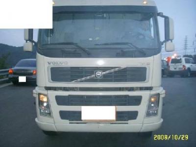 самосвал Volvo FM12 2004 г.в.