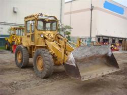 фронтальный погрузчик CAT 910-40Y-2530 1981 г.в.