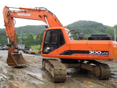 гусеничный экскаватор Doosan SOLAR300LC-V 2002 г.в.