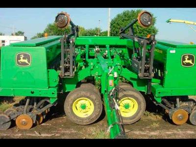 трактор JOHN DEERE 455 2005 г.в.