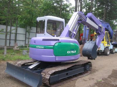 экскаватор Hitachi EX75UR-3 2000 г.в.
