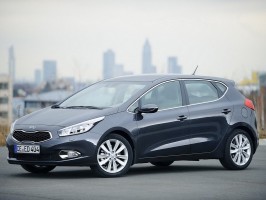 В сеть попали фото пятидверного Kia cee