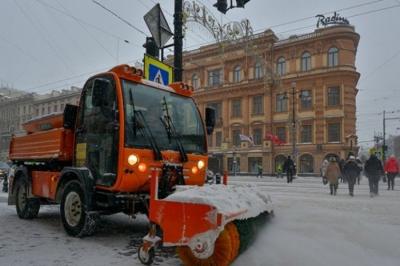 В России начали испытывать беспилотные снегоуборочные машины