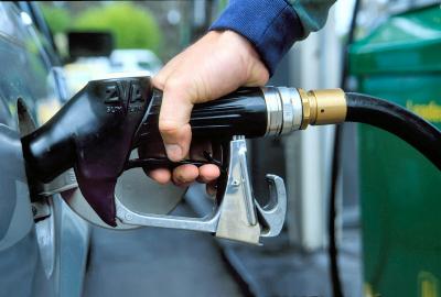 В следующем году бензин подорожает на 10%