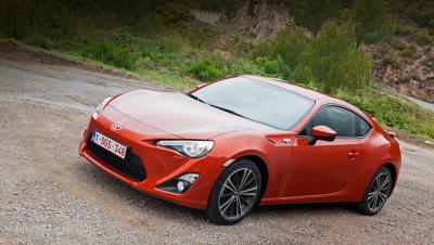 Toyota GT86 заметно подешевела