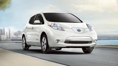 Nissan Feaf совместит педаль газа и тормоза