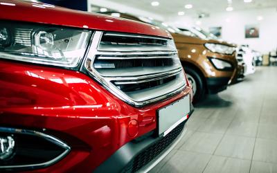 Продажа автомобилей на российском рынке падает уже седьмой месяц подряд